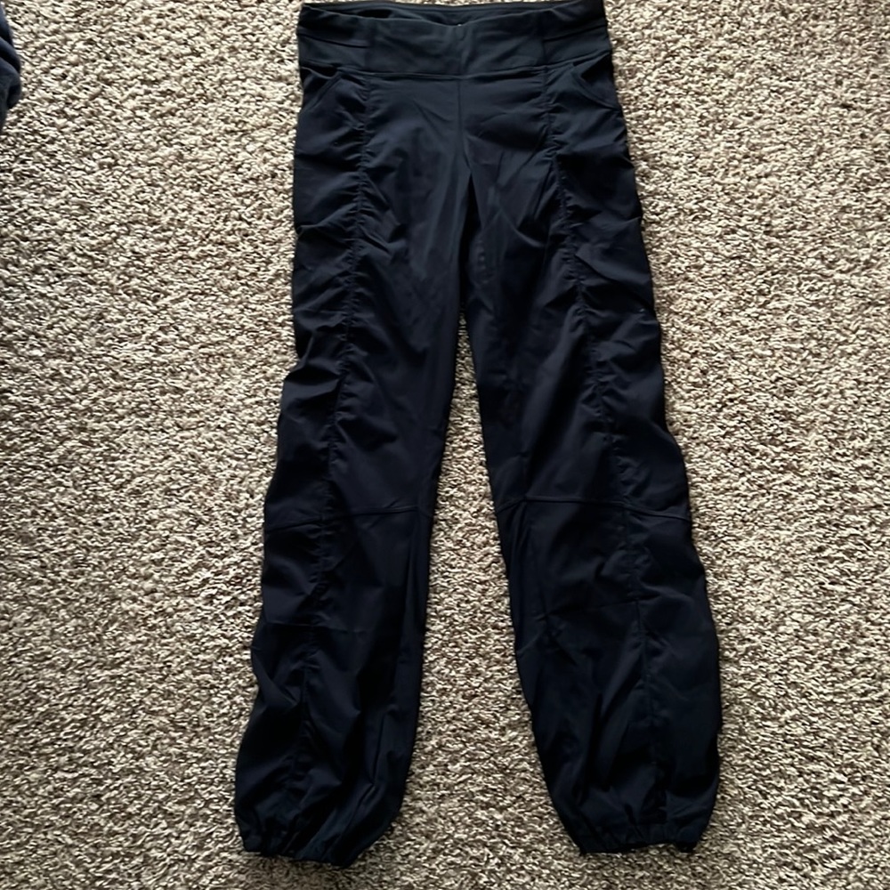 Lucy Get Going Activewear Black Cinched Bottom Relaxed Fit Pants Size Small